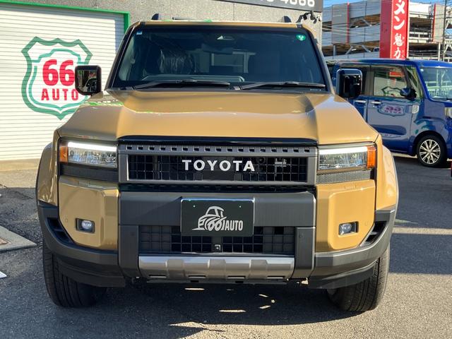 ランドクルーザー250 VXファーストエディション 12.3インチディスプレイ(コネクティッドナビ)/全周囲カメラ/Bluetoothオーディオ/リフレクター式3眼LED/専用純正アルミホイール/レザーシート/ムーンルーフ/登録済み未使用車(6枚目)