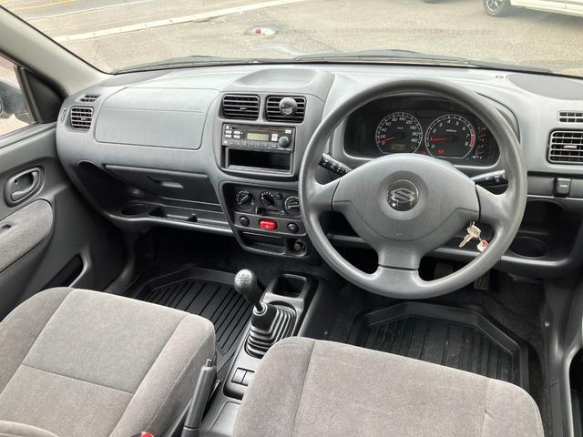 スイフト ＳＥ－Ｚ　５速マニュアル／キーレス／ＣＤデッキ／アルミホイール（2枚目）