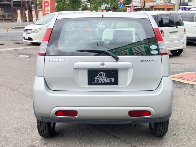 スイフト ＳＥ－Ｚ　５速マニュアル／キーレス／ＣＤデッキ／アルミホイール（6枚目）