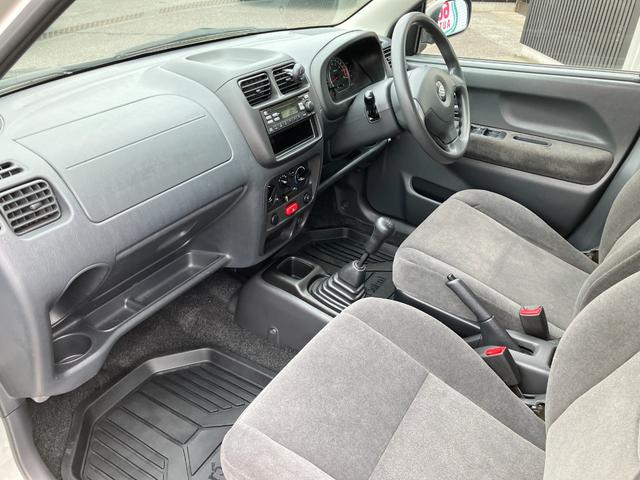 スイフト ＳＥ－Ｚ　５速マニュアル／キーレス／ＣＤデッキ／アルミホイール（16枚目）