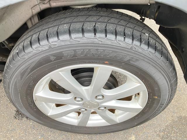 スイフト ＳＥ－Ｚ　５速マニュアル／キーレス／ＣＤデッキ／アルミホイール（27枚目）