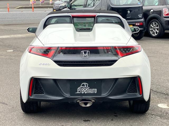 Ｓ６６０ β　センターディスプレイ／無限ＦＲＰボンネット／ＬＥＤヘッド／スマートキー／ターボ／バックカメラ／Ｂｌｕｅｔｏｏｔｈオーディオ／純正フロアマット／純正１５・１６インチアルミホイール（6枚目）