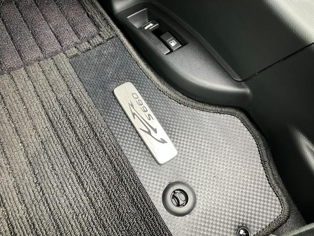 Ｓ６６０ β　センターディスプレイ／無限ＦＲＰボンネット／ＬＥＤヘッド／スマートキー／ターボ／バックカメラ／Ｂｌｕｅｔｏｏｔｈオーディオ／純正フロアマット／純正１５・１６インチアルミホイール（17枚目）