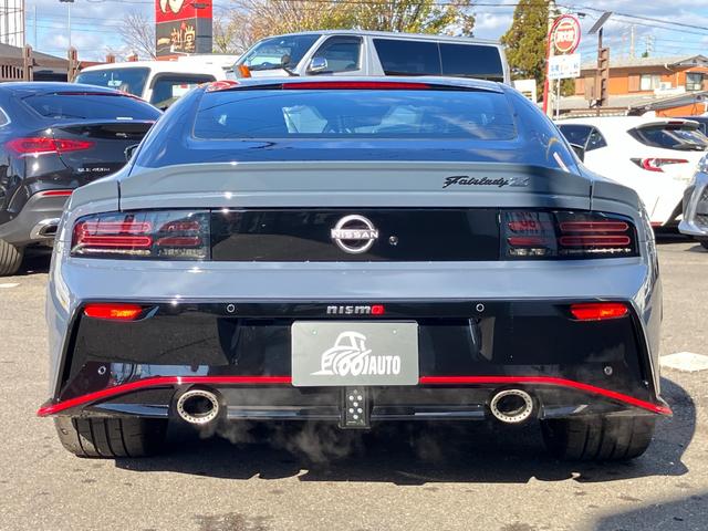 フェアレディZ ニスモ 登録済未使用車/NISMO専用エアロパーツ/ナビ/バックカメラ/Bluetooth/フルセグ/スマートキー/RECARO製ハーフレザーシート/NISMO専用ブレーキ・サスペンション・19インチAW(8枚目)