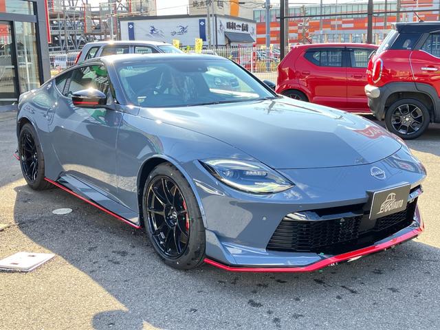 フェアレディZ ニスモ 登録済未使用車/NISMO専用エアロパーツ/ナビ/バックカメラ/Bluetooth/フルセグ/スマートキー/RECARO製ハーフレザーシート/NISMO専用ブレーキ・サスペンション・19インチAW(33枚目)