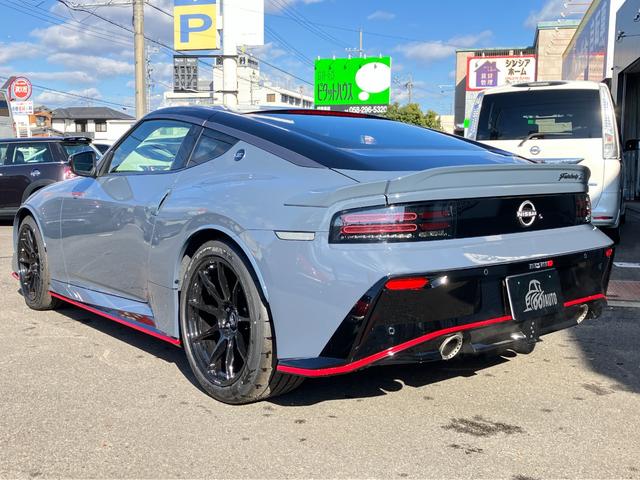 フェアレディZ ニスモ 登録済未使用車/NISMO専用エアロパーツ/ナビ/バックカメラ/Bluetooth/フルセグ/スマートキー/RECARO製ハーフレザーシート/NISMO専用ブレーキ・サスペンション・19インチAW(34枚目)
