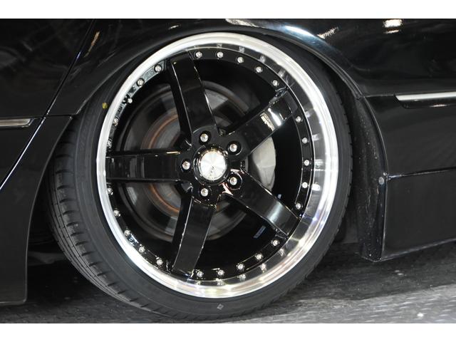 セルシオ ｅＲ仕様　後期モデル　黒革シート　サンルーフ　車高調　新品１９インチホイール　新品タイヤ（36枚目）