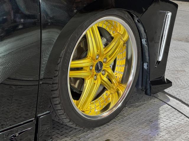 ヴェルファイアハイブリッド ＺＲ　後期モデル　ワンオーナー車　エアサス公認取得済　ブラックパールフルエアロ　アミスタッド２０インチ　アルパインフリップダウン　アルパインナビ　パワーゲート　両側パワスラ（35枚目）