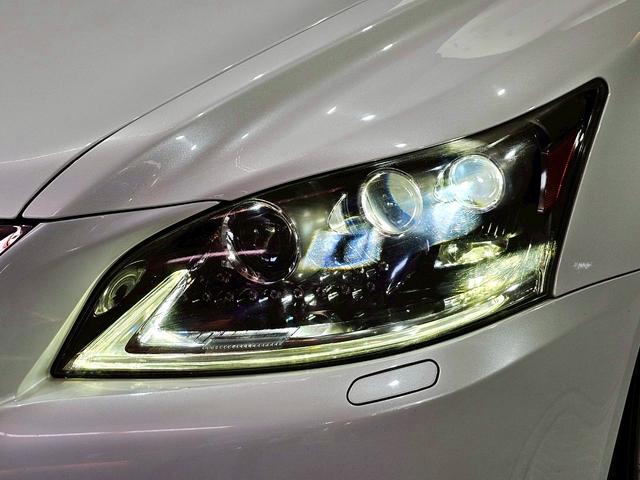 ＬＳ ＬＳ４６０　バージョンＣ　Ｉパッケージ　後期モデル　黒革シート　サンルーフ　マークレビンソン　３眼ＬＥＤヘッドライト　エアサスコントローラー　レオンハルト２１インチ　Ｂｌｕｅｔｏｏｔｈ対応（17枚目）