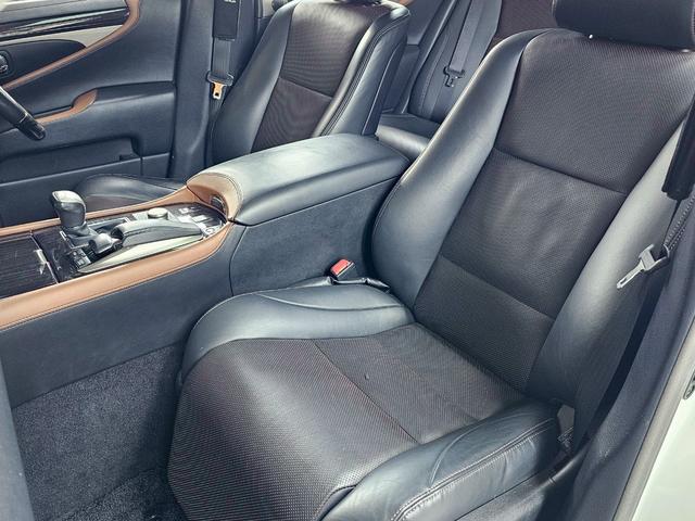 ＬＳ ＬＳ４６０　バージョンＣ　Ｉパッケージ　後期モデル　黒革シート　サンルーフ　マークレビンソン　３眼ＬＥＤヘッドライト　エアサスコントローラー　レオンハルト２１インチ　Ｂｌｕｅｔｏｏｔｈ対応（54枚目）