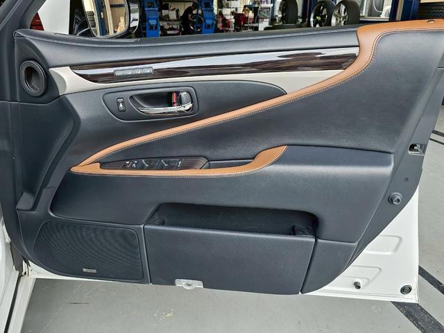 ＬＳ ＬＳ４６０　バージョンＣ　Ｉパッケージ　後期モデル　黒革シート　サンルーフ　マークレビンソン　３眼ＬＥＤヘッドライト　エアサスコントローラー　レオンハルト２１インチ　Ｂｌｕｅｔｏｏｔｈ対応（63枚目）