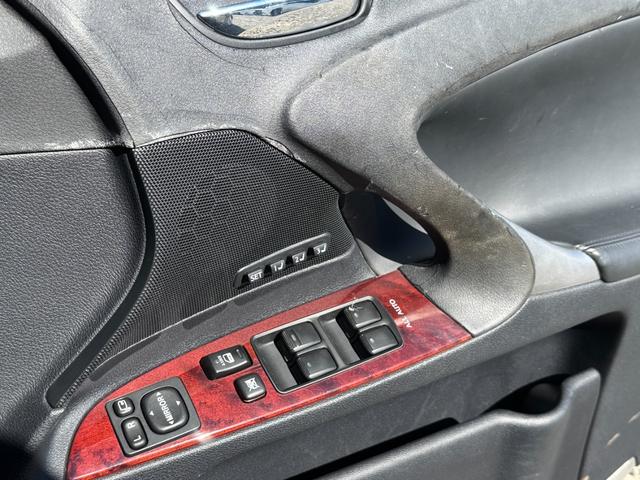 ＩＳ ＩＳ２５０　バージョンＬ　黒革シート　サンルーフ　現行ルックスピンドルグリルカスタム　ＩＳ－Ｆ仕様リアバンパー　ＷＯＲＫシーカー１９インチホイール　ＴＥＩＮフルタップ車高調　３眼ＬＥＤヘッドライト　ＬＥＤテール（55枚目）