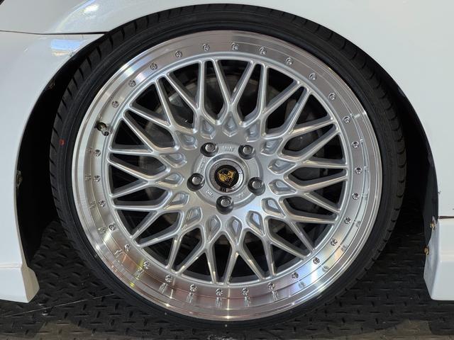 ＧＳ ＧＳ２５０　Ｉパッケージ　後期ルックカスタム　ベージュ革シート　サンルーフ　新品フルタップ車高調　新品ＡＭＥシュタイナー２０インチホイール　新品タイヤ　フルエアロ　Ｂｌｕｅｔｏｏｔｈオーディオ対応（9枚目）