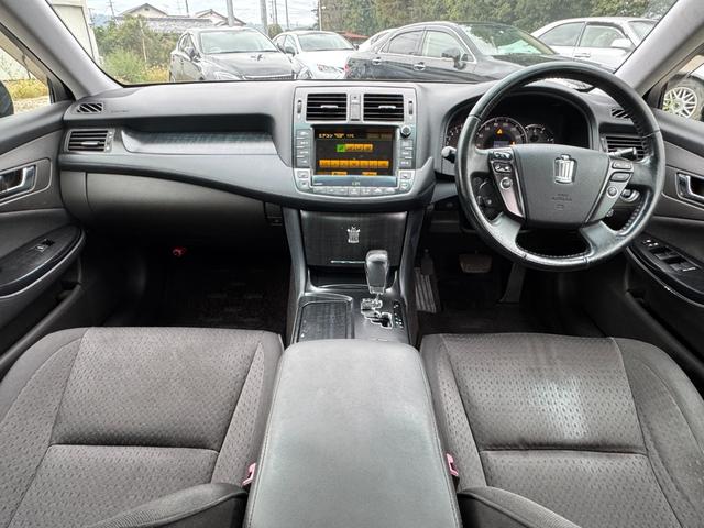 クラウン ２．５アスリート　ナビパッケージ　２５００ｃｃ　２０２ブラック　新品車高調　新品タイヤ　新品ＡＭＥシュタイナーＡＬＥＳＳオリジナルカラーホイール　スマートキーｘ２本　パワーシートＢｌｕｅｔｏｏｔｈオーディオ対応　バックカメラ（7枚目）