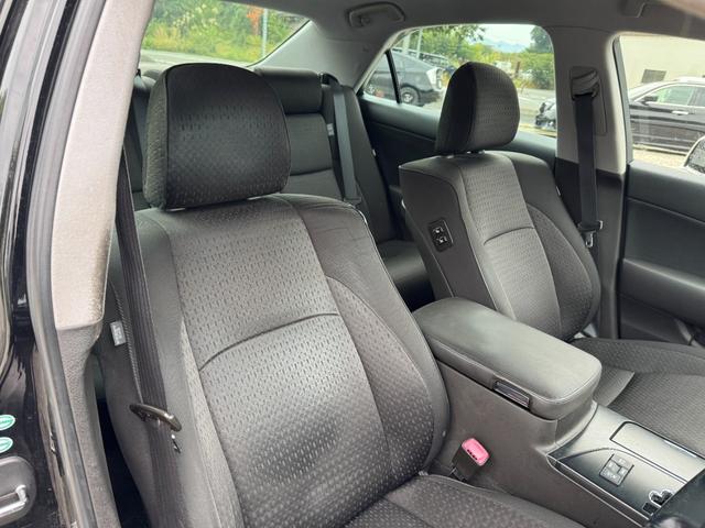 クラウン ２．５アスリート　ナビパッケージ　２５００ｃｃ　２０２ブラック　新品車高調　新品タイヤ　新品ＡＭＥシュタイナーＡＬＥＳＳオリジナルカラーホイール　スマートキーｘ２本　パワーシートＢｌｕｅｔｏｏｔｈオーディオ対応　バックカメラ（8枚目）