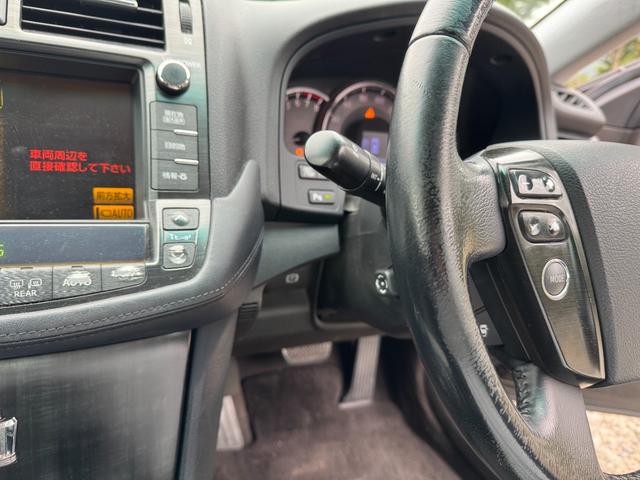 クラウン ２．５アスリート　ナビパッケージ　２５００ｃｃ　２０２ブラック　新品車高調　新品タイヤ　新品ＡＭＥシュタイナーＡＬＥＳＳオリジナルカラーホイール　スマートキーｘ２本　パワーシートＢｌｕｅｔｏｏｔｈオーディオ対応　バックカメラ（47枚目）