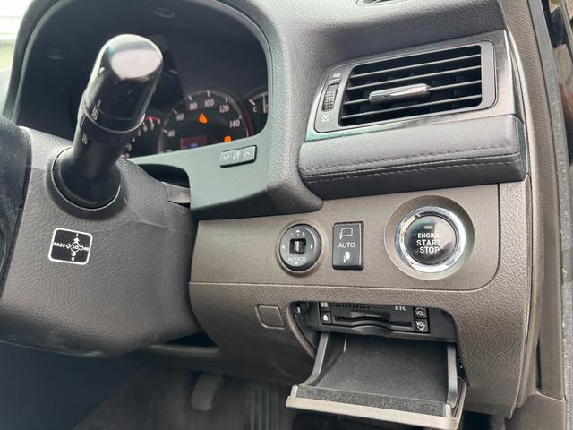 クラウン ２．５アスリート　ナビパッケージ　２５００ｃｃ　２０２ブラック　新品車高調　新品タイヤ　新品ＡＭＥシュタイナーＡＬＥＳＳオリジナルカラーホイール　スマートキーｘ２本　パワーシートＢｌｕｅｔｏｏｔｈオーディオ対応　バックカメラ（50枚目）