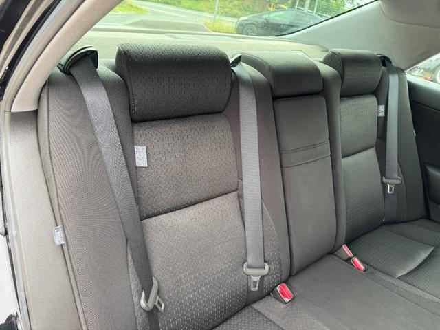 クラウン ２．５アスリート　ナビパッケージ　２５００ｃｃ　２０２ブラック　新品車高調　新品タイヤ　新品ＡＭＥシュタイナーＡＬＥＳＳオリジナルカラーホイール　スマートキーｘ２本　パワーシートＢｌｕｅｔｏｏｔｈオーディオ対応　バックカメラ（60枚目）