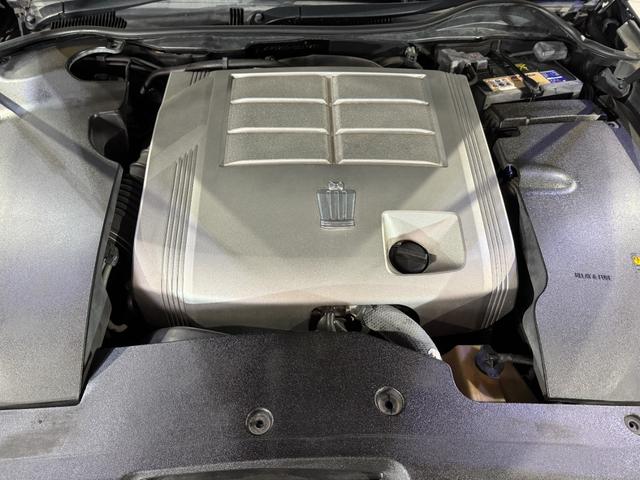 クラウン ２．５アスリート　ナビパッケージ　２５００ｃｃ　２０２ブラック　新品車高調　新品タイヤ　新品ＡＭＥシュタイナーＡＬＥＳＳオリジナルカラーホイール　スマートキーｘ２本　パワーシートＢｌｕｅｔｏｏｔｈオーディオ対応　バックカメラ（71枚目）