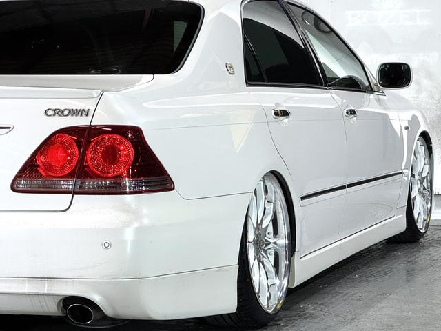 クラウン アスリート　サンルーフ　ＲＯＺＥＬエアロ　ツインフォグキット　ＷＯＲＫシュバート２０インチ　新品車高調　新品タイヤ組替済　スマートキー　プッシュスタート　パワーシート（26枚目）