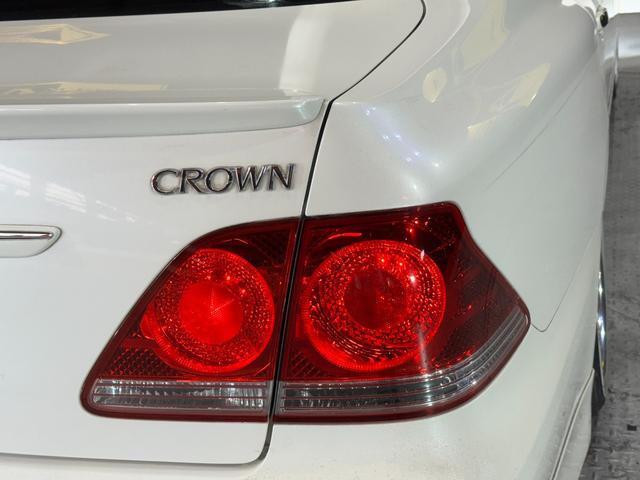 クラウン アスリート　サンルーフ　ＲＯＺＥＬエアロ　ツインフォグキット　ＷＯＲＫシュバート２０インチ　新品車高調　新品タイヤ組替済　スマートキー　プッシュスタート　パワーシート（28枚目）