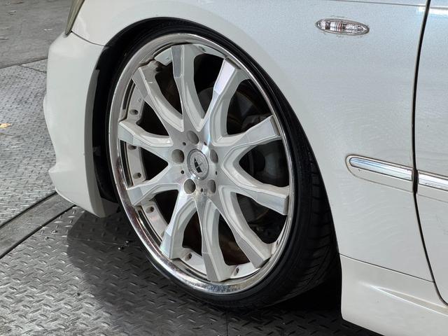 クラウン アスリート　サンルーフ　ＲＯＺＥＬエアロ　ツインフォグキット　ＷＯＲＫシュバート２０インチ　新品車高調　新品タイヤ組替済　スマートキー　プッシュスタート　パワーシート（33枚目）