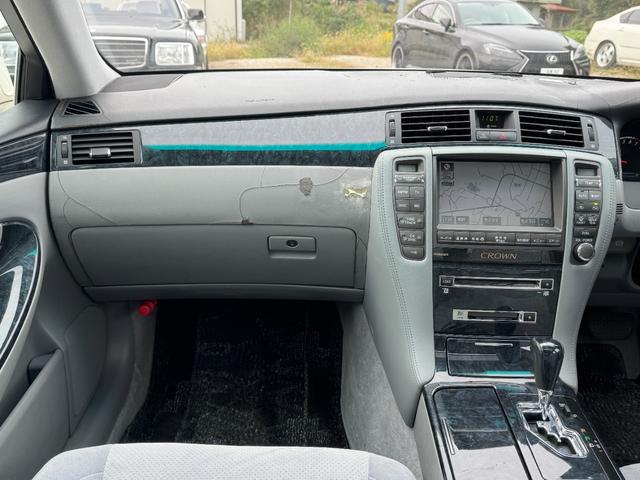クラウン アスリート　サンルーフ　ＲＯＺＥＬエアロ　ツインフォグキット　ＷＯＲＫシュバート２０インチ　新品車高調　新品タイヤ組替済　スマートキー　プッシュスタート　パワーシート（39枚目）
