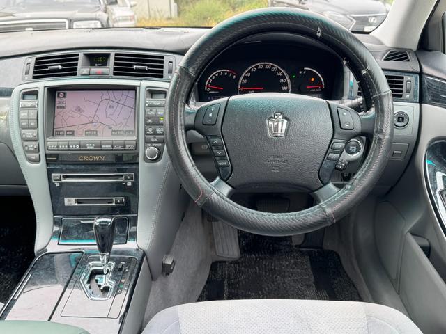 クラウン アスリート　サンルーフ　ＲＯＺＥＬエアロ　ツインフォグキット　ＷＯＲＫシュバート２０インチ　新品車高調　新品タイヤ組替済　スマートキー　プッシュスタート　パワーシート（40枚目）