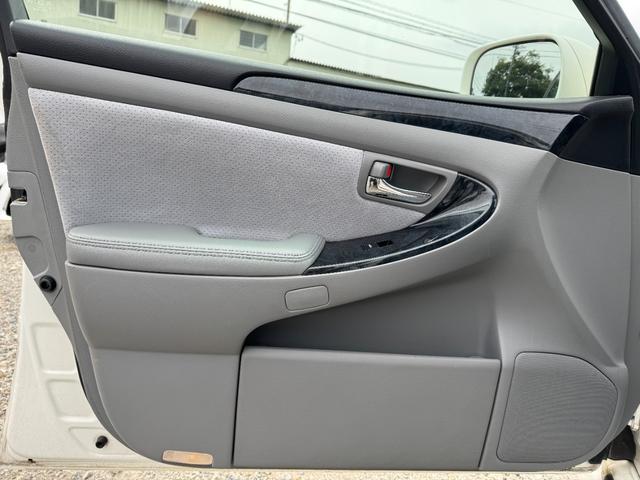 クラウン アスリート　サンルーフ　ＲＯＺＥＬエアロ　ツインフォグキット　ＷＯＲＫシュバート２０インチ　新品車高調　新品タイヤ組替済　スマートキー　プッシュスタート　パワーシート（72枚目）