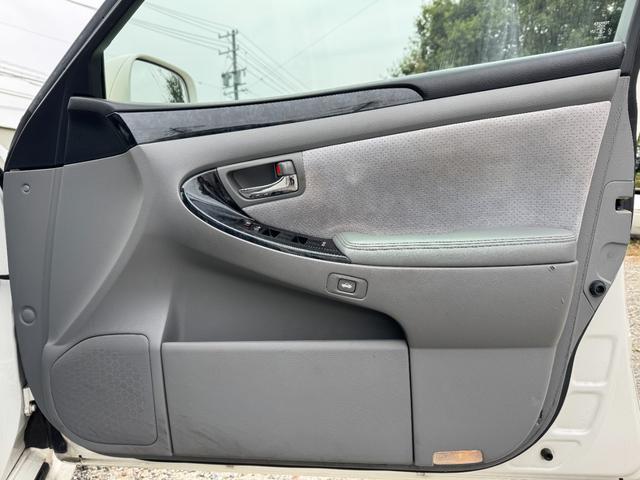 クラウン アスリート　サンルーフ　ＲＯＺＥＬエアロ　ツインフォグキット　ＷＯＲＫシュバート２０インチ　新品車高調　新品タイヤ組替済　スマートキー　プッシュスタート　パワーシート（73枚目）