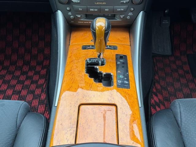 ＩＳ ＩＳ２５０　バージョンＩ　エアサス公認済　ハーフレザーシート　現行ルックスピンドルグリルキット　３眼ＬＥＤヘッド　ＬＥＤファイバーテール　ＷＯＲＫエモーション１９インチ　社外リアマフラー（46枚目）