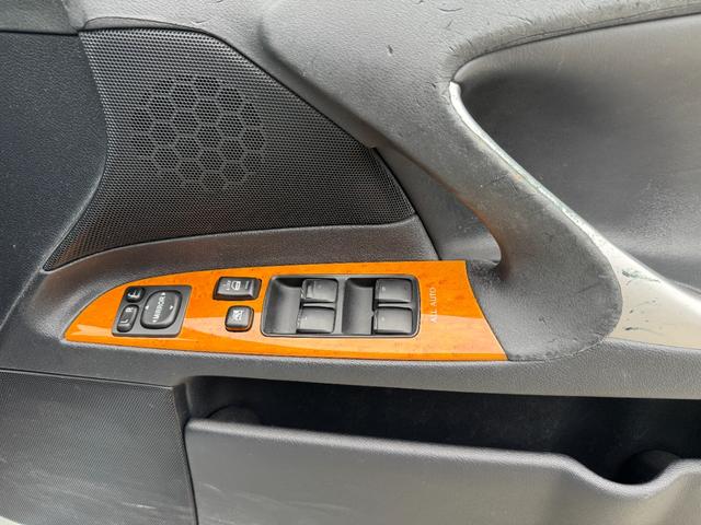 ＩＳ ＩＳ２５０　バージョンＩ　エアサス公認済　ハーフレザーシート　現行ルックスピンドルグリルキット　３眼ＬＥＤヘッド　ＬＥＤファイバーテール　ＷＯＲＫエモーション１９インチ　社外リアマフラー（53枚目）