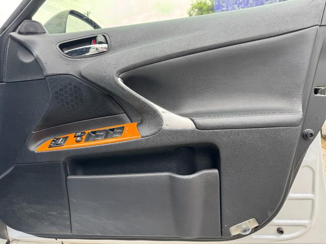 ＩＳ ＩＳ２５０　バージョンＩ　エアサス公認済　ハーフレザーシート　現行ルックスピンドルグリルキット　３眼ＬＥＤヘッド　ＬＥＤファイバーテール　ＷＯＲＫエモーション１９インチ　社外リアマフラー（71枚目）