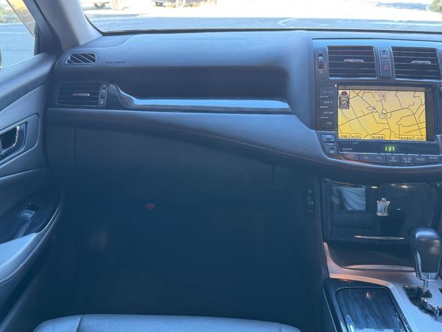 クラウン アスリート 200系 後期モデル 2500cc レギュラーガソリン車 Bluetoothオーディオ対応 黒革シート 新品車高調 新品タイヤ 新品19インチホイールALESSオリジナルカラー ハーフエアロ(39枚目)