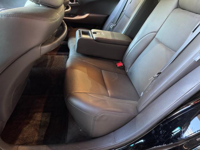 クラウン アスリート 200系 後期モデル 2500cc レギュラーガソリン車 Bluetoothオーディオ対応 黒革シート 新品車高調 新品タイヤ 新品19インチホイールALESSオリジナルカラー ハーフエアロ(65枚目)