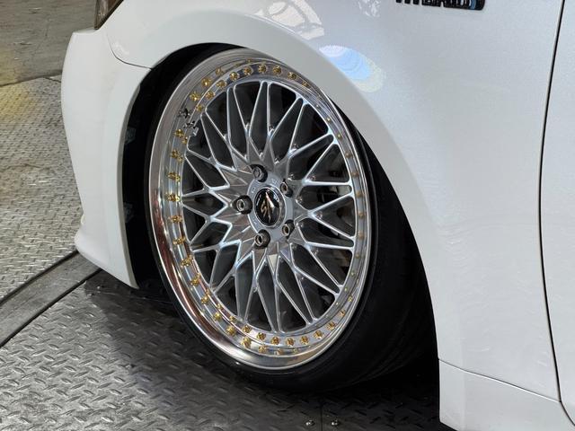 クラウンハイブリッド アスリートＳ　後期モデル　４４７００ｋｍ　ＷＯＲＫ　ＶＳ－ＸＶ１９インチ　ＴＥＩＮ車高調　ＶＡＬＥＮＴＩテール　キャンバーアダプター　４本出しマフラー　Ｂｌｕｅｔｏｏｔｈ対応　レギュラーガソリン車　スマートキー２本（34枚目）