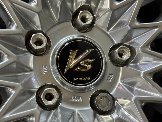 クラウンハイブリッド アスリートＳ　後期モデル　４４７００ｋｍ　ＷＯＲＫ　ＶＳ－ＸＶ１９インチ　ＴＥＩＮ車高調　ＶＡＬＥＮＴＩテール　キャンバーアダプター　４本出しマフラー　Ｂｌｕｅｔｏｏｔｈ対応　レギュラーガソリン車　スマートキー２本（38枚目）