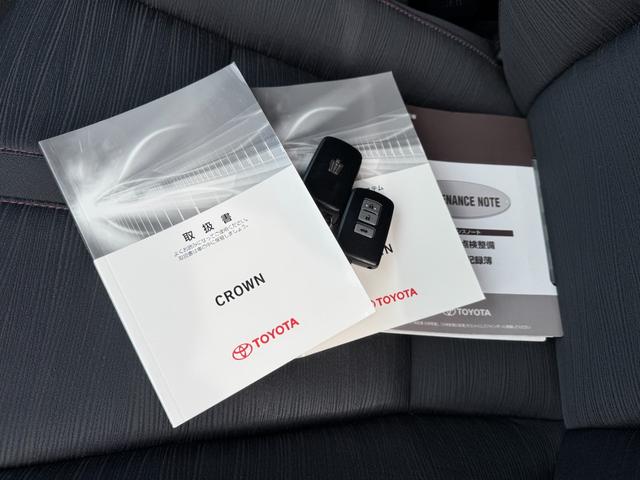 クラウンハイブリッド アスリートＳ　後期モデル　４４７００ｋｍ　ＷＯＲＫ　ＶＳ－ＸＶ１９インチ　ＴＥＩＮ車高調　ＶＡＬＥＮＴＩテール　キャンバーアダプター　４本出しマフラー　Ｂｌｕｅｔｏｏｔｈ対応　レギュラーガソリン車　スマートキー２本（72枚目）