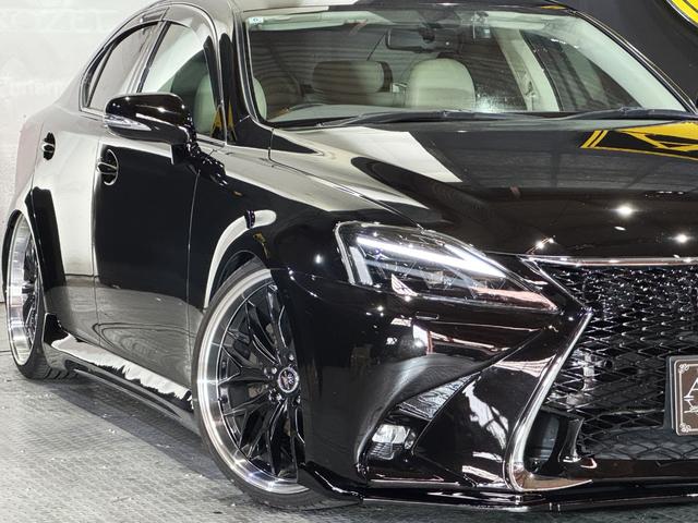 ＩＳ ＩＳ２５０　バージョンＬ　後期モデル　マクレビ　革シート　サンルーフ　現行ルックスピンドルグリルキット　フルエアロ　マルチフォルケッタ２０インチホイール　新品車高調　Ｂｌｕｅｔｏｏｔｈオーディオ対応　バックカメラ　社外マフラー（15枚目）