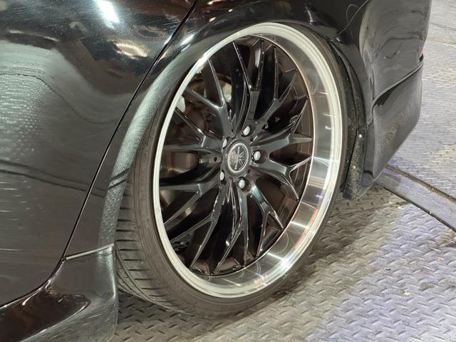 ＩＳ ＩＳ２５０　バージョンＬ　後期モデル　マクレビ　革シート　サンルーフ　現行ルックスピンドルグリルキット　フルエアロ　マルチフォルケッタ２０インチホイール　新品車高調　Ｂｌｕｅｔｏｏｔｈオーディオ対応　バックカメラ　社外マフラー（36枚目）