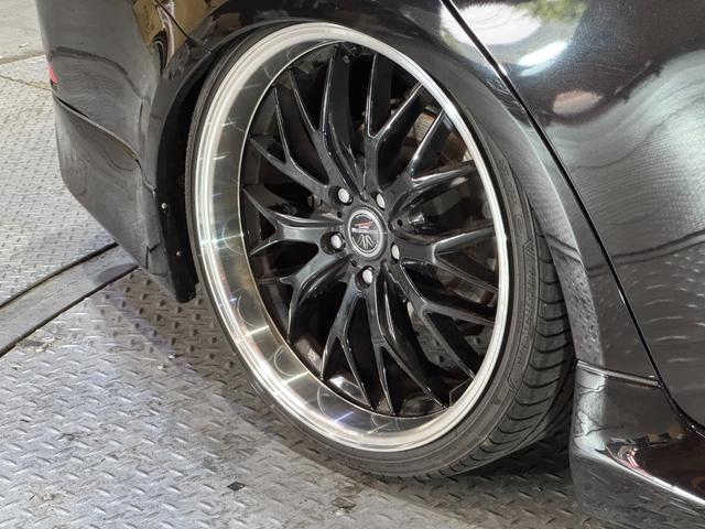 ＩＳ ＩＳ２５０　バージョンＬ　後期モデル　マクレビ　革シート　サンルーフ　現行ルックスピンドルグリルキット　フルエアロ　マルチフォルケッタ２０インチホイール　新品車高調　Ｂｌｕｅｔｏｏｔｈオーディオ対応　バックカメラ　社外マフラー（37枚目）