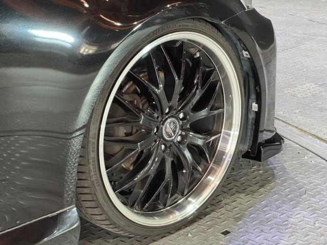 ＩＳ ＩＳ２５０　バージョンＬ　後期モデル　マクレビ　革シート　サンルーフ　現行ルックスピンドルグリルキット　フルエアロ　マルチフォルケッタ２０インチホイール　新品車高調　Ｂｌｕｅｔｏｏｔｈオーディオ対応　バックカメラ　社外マフラー（38枚目）