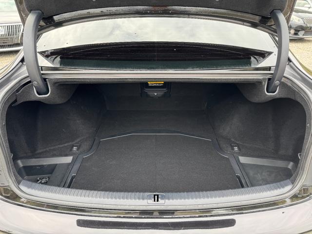 ＩＳ ＩＳ２５０　バージョンＬ　後期モデル　マクレビ　革シート　サンルーフ　現行ルックスピンドルグリルキット　フルエアロ　マルチフォルケッタ２０インチホイール　新品車高調　Ｂｌｕｅｔｏｏｔｈオーディオ対応　バックカメラ　社外マフラー（73枚目）