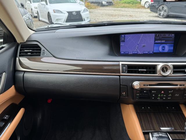 ＧＳ ＧＳ４５０ｈ　バージョンＬ　本革シート　サンルーフ　エアサス　後期ルックスピンドルグリルキット　一文字ＬＥＤテール　エンジンスターター　新品タイヤ　新品ホイール２０インチシュタイナー　Ｂｌｕｅｔｏｏｔｈ対応　ラメ入ダークパープル（44枚目）