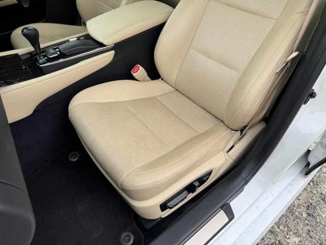 ＧＳ ＧＳ４５０ｈ　Ｉパッケージ　本革シート　サンルーフ　新品車高調　新品タイヤ　新品２０インチホイール　後期ルックエアロバンパー　Ｂｌｕｅｔｏｏｔｈオーディオ対応　バックモニター　シートヒーター＆エアコン（62枚目）