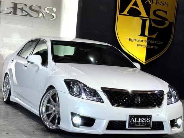 クラウン アスリート 後期モデル 黒革シート Bluetooth対応 RSR車高調 WORKグノーシス20インチ タイヤ4本新品組換済 アルパオンリアモニター ZEESマフラー 天張張替 ウッド調内装パネル セキュリティ(2枚目)