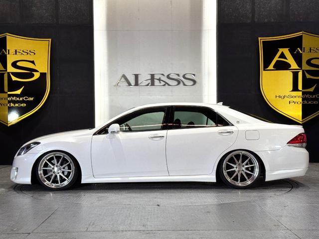 クラウン アスリート 後期モデル 黒革シート Bluetooth対応 RSR車高調 WORKグノーシス20インチ タイヤ4本新品組換済 アルパオンリアモニター ZEESマフラー 天張張替 ウッド調内装パネル セキュリティ(22枚目)