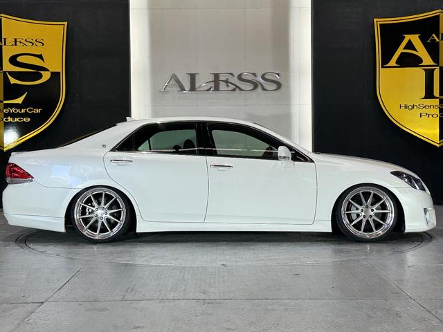 クラウン アスリート 後期モデル 黒革シート Bluetooth対応 RSR車高調 WORKグノーシス20インチ タイヤ4本新品組換済 アルパオンリアモニター ZEESマフラー 天張張替 ウッド調内装パネル セキュリティ(32枚目)