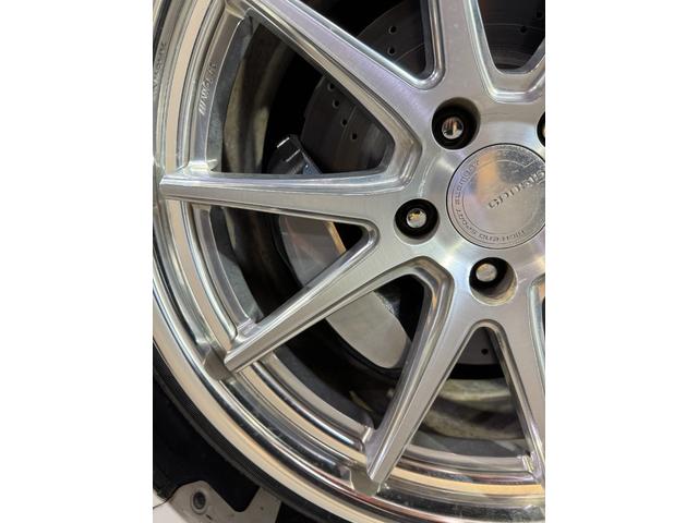 クラウン アスリート 後期モデル 黒革シート Bluetooth対応 RSR車高調 WORKグノーシス20インチ タイヤ4本新品組換済 アルパオンリアモニター ZEESマフラー 天張張替 ウッド調内装パネル セキュリティ(38枚目)