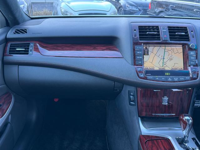 クラウン アスリート 後期モデル 黒革シート Bluetooth対応 RSR車高調 WORKグノーシス20インチ タイヤ4本新品組換済 アルパオンリアモニター ZEESマフラー 天張張替 ウッド調内装パネル セキュリティ(41枚目)